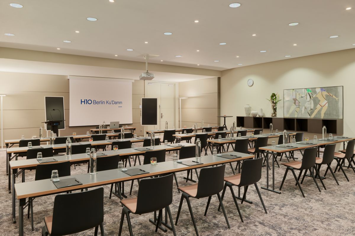 H10 Berlin Ku'damm Bild 15