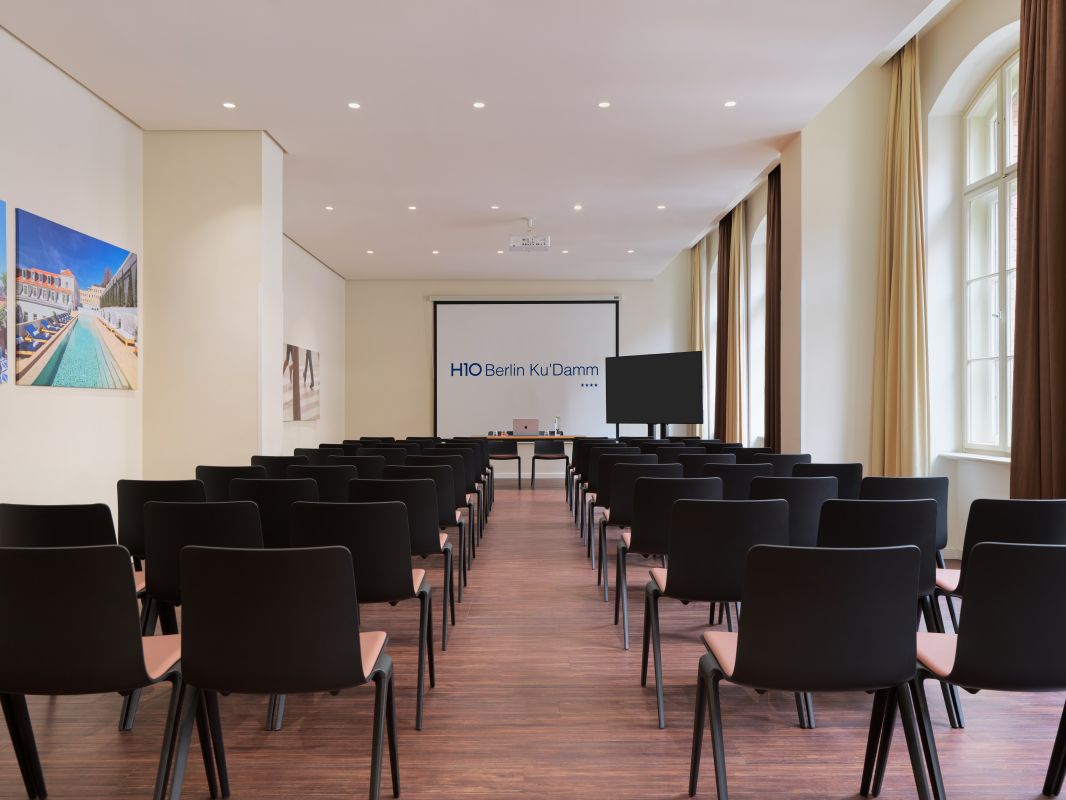 H10 Berlin Ku'damm Bild 16