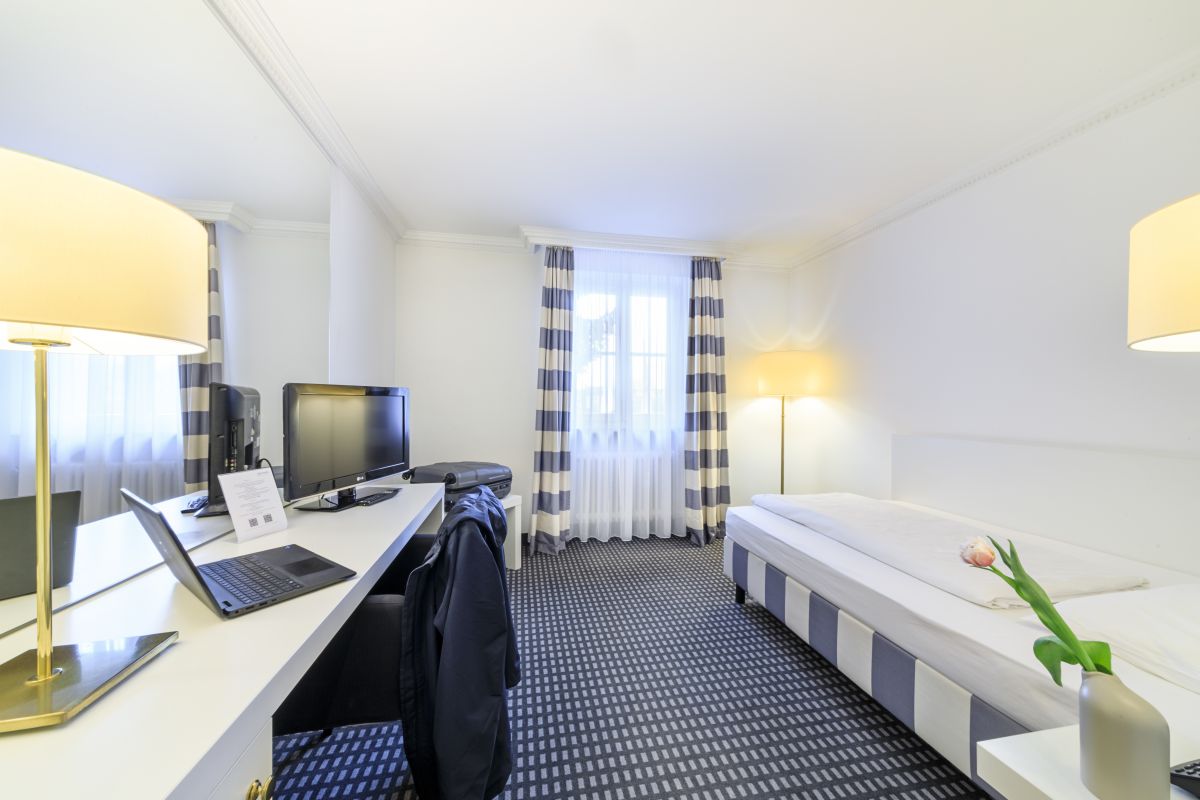 relexa Waldhotel Schatten Stuttgart Bild 19