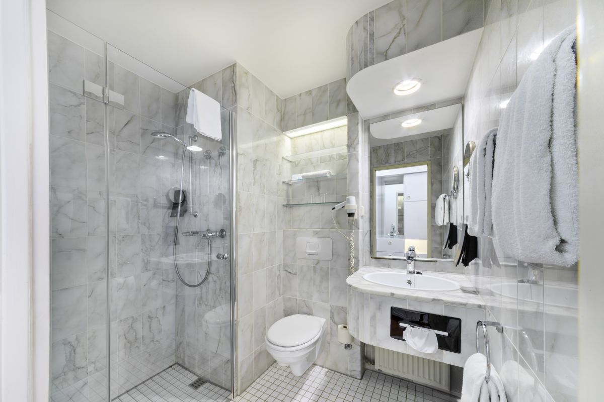 relexa Waldhotel Schatten Stuttgart Bild 23