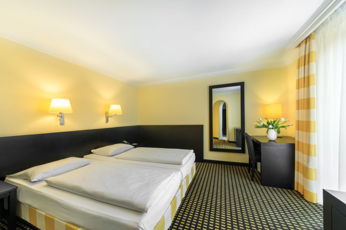relexa Waldhotel Schatten Stuttgart Bild 24