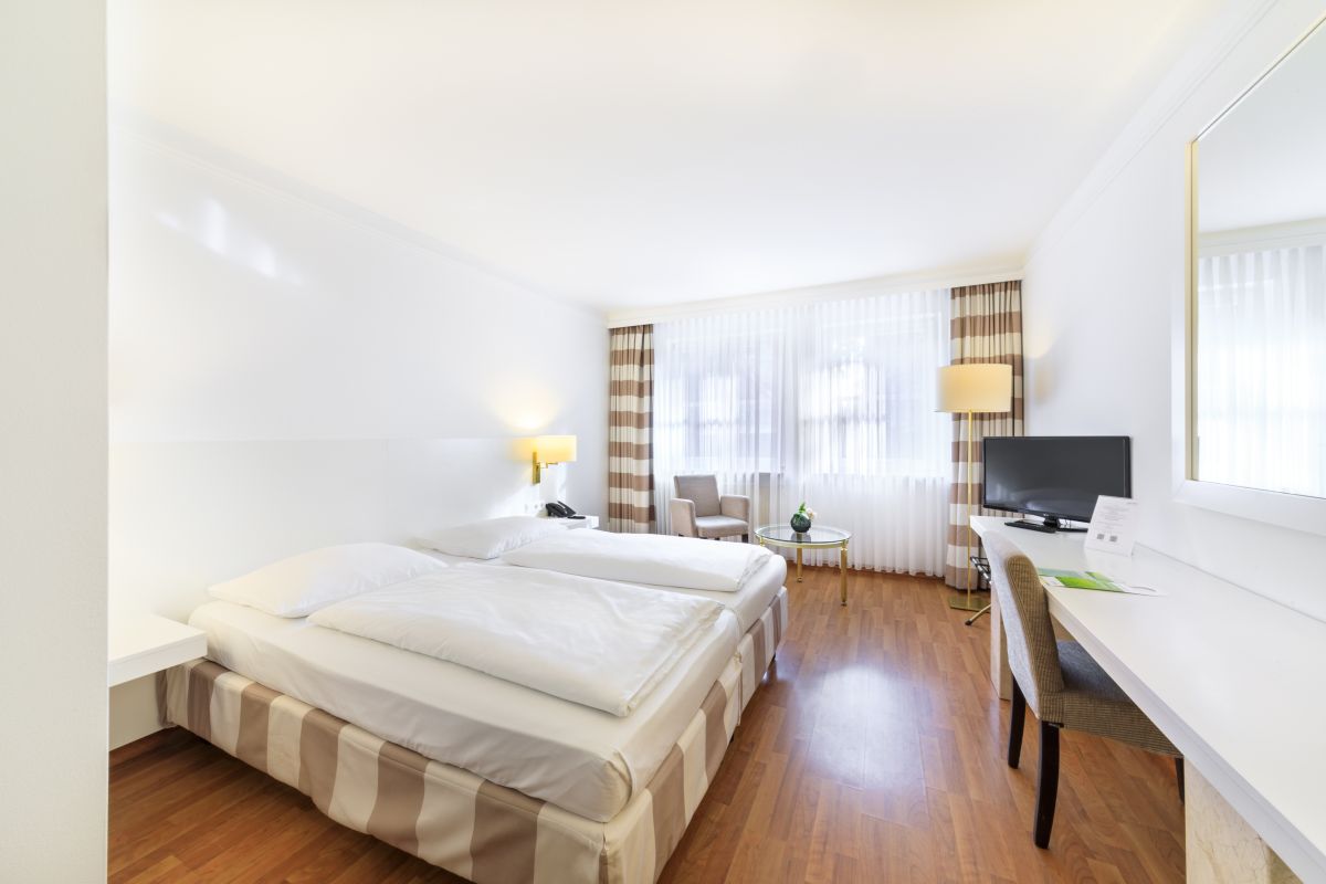 relexa Waldhotel Schatten Stuttgart Bild 26
