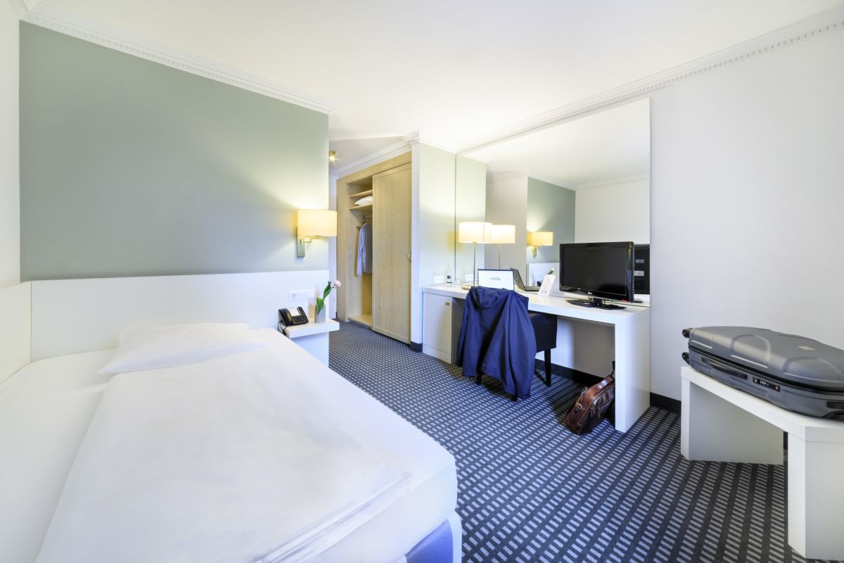 relexa Waldhotel Schatten Stuttgart Bild 27