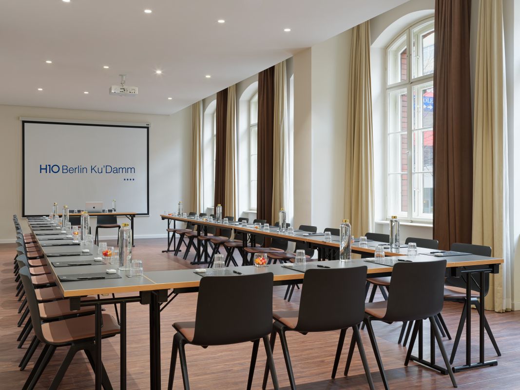 H10 Berlin Ku'damm Bild 37