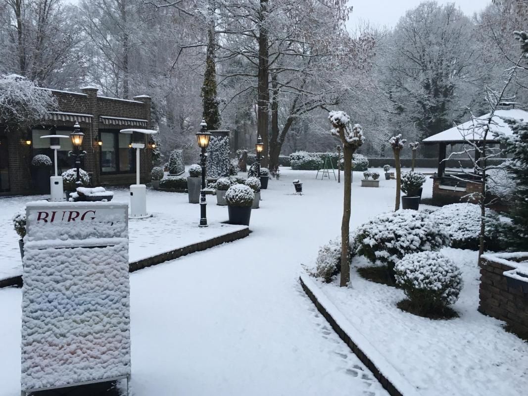 Burg Wegberg Hotel &  Eventlocation Bild 4