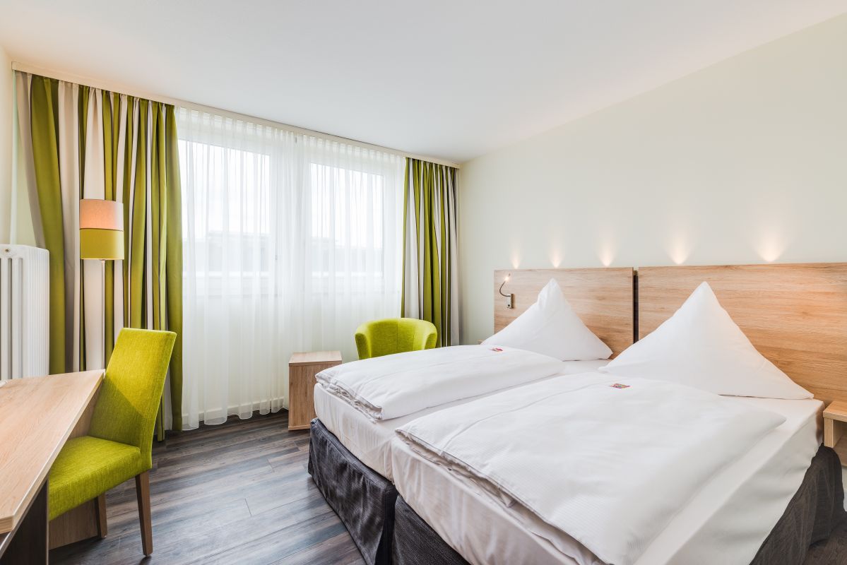 Novina Hotel Wöhrdersee Nürnberg City Bild 6