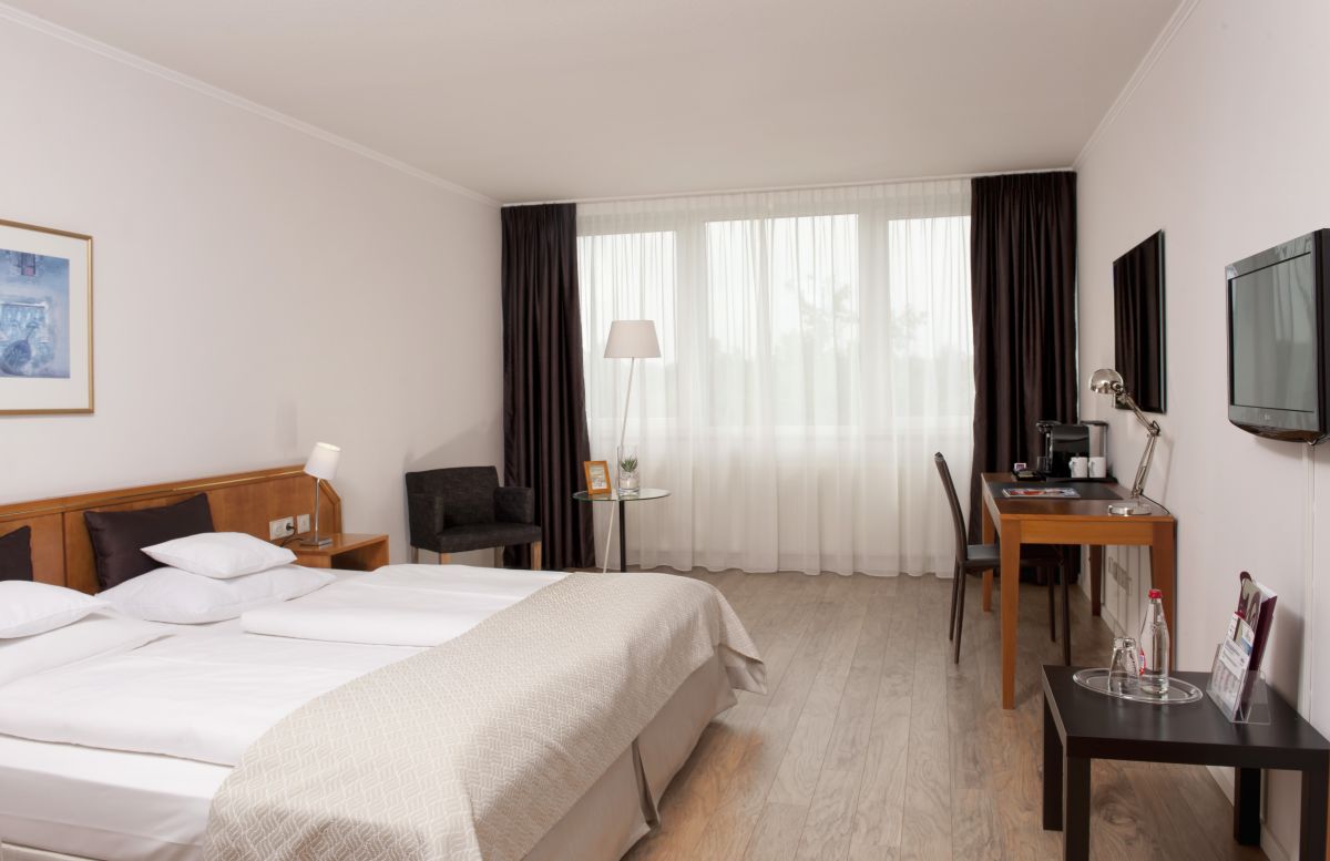 Wyndham Hannover Atrium Bild 12