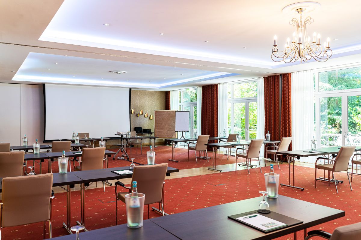 Waldhotel Tannenhäuschen Bild 2