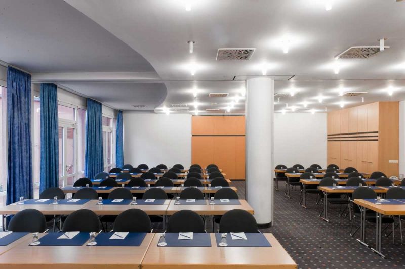TRYP by Wyndham Halle