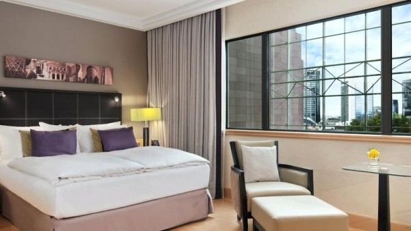 Hilton Frankfurt City Centre