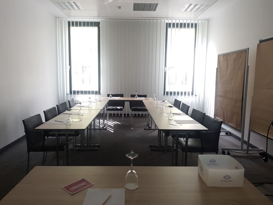 Vienna House Easy by Wyndham Stuttgart Bild 2