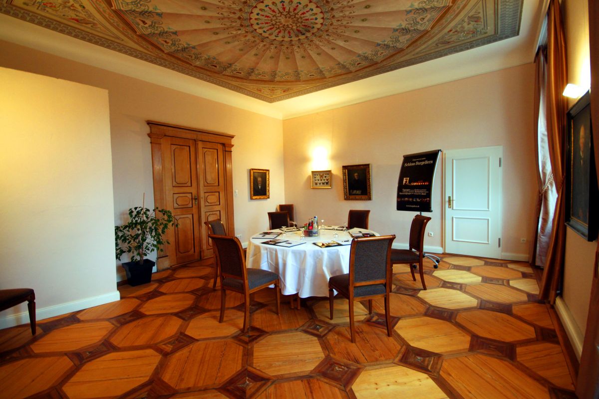 Schloss Burgellern Bild 3
