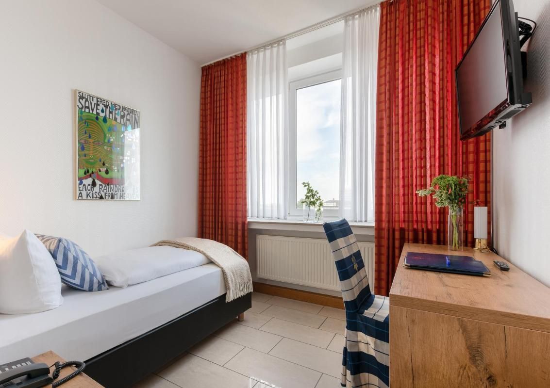 Hotel Conti Am Hauptbahnhof Bild 9