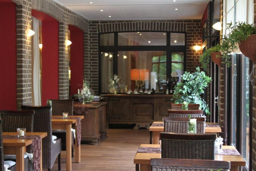Burg Wegberg Hotel &  Eventlocation Bild 21