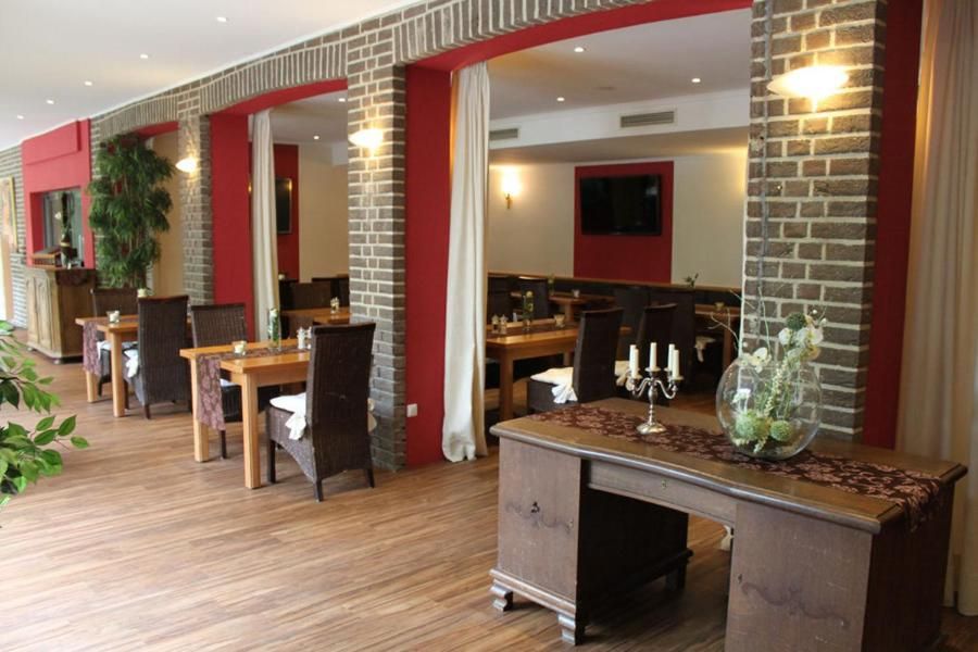 Burg Wegberg Hotel &  Eventlocation Bild 13