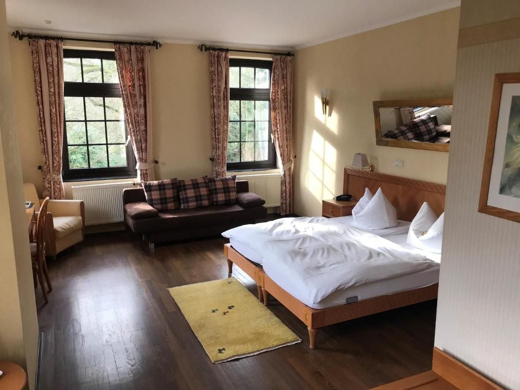 Burg Wegberg Hotel &  Eventlocation Bild 18