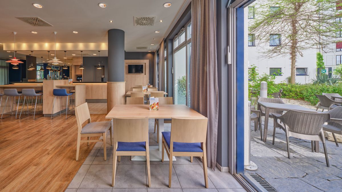 Holiday Inn Express Berlin City Centre, an IHG Hotel Bild 11
