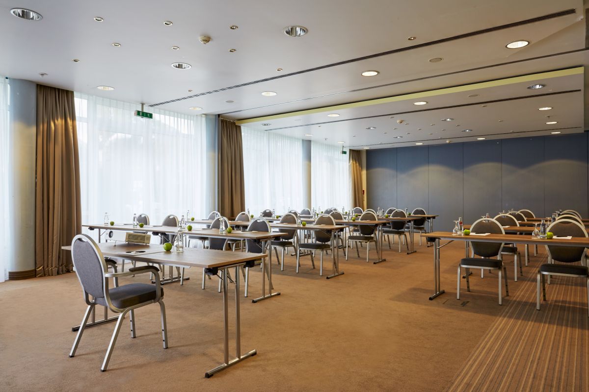 H+ Hotel Stuttgart Herrenberg Bild 12