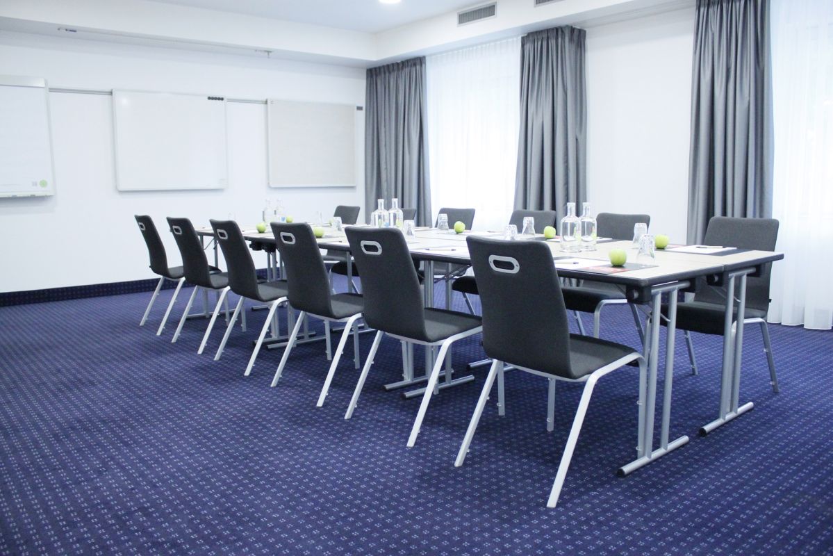 IntercityHotel Frankfurt Airport Terminal 3 Bild 9