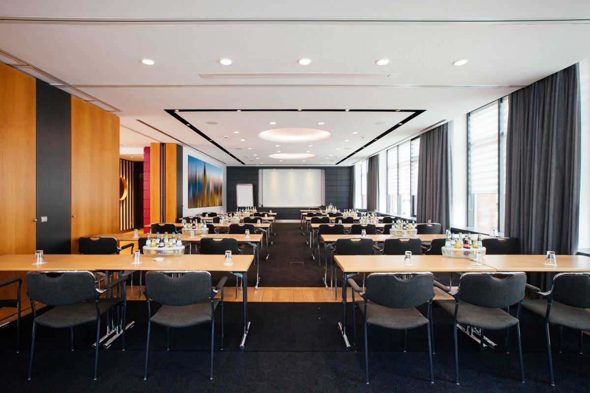 THE MADISON Hotel Hamburg Bild 12