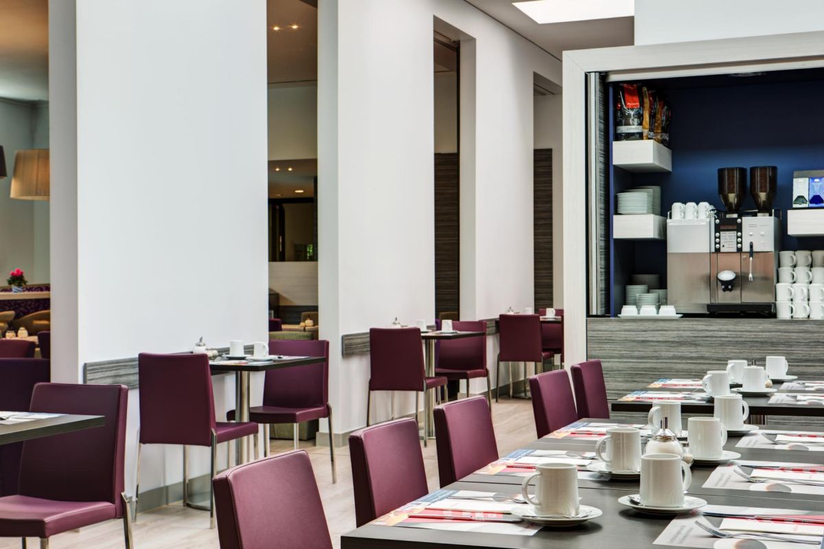 IntercityHotel Frankfurt Airport Terminal 3 Bild 15