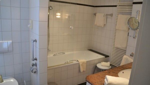 Holzapfel Bild 8
