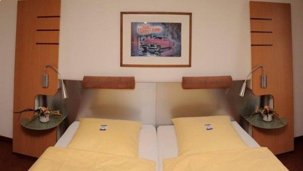 Hotel Motorsport Arena Bild 34