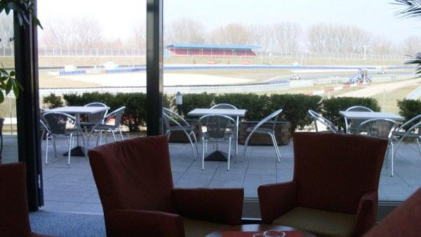 Hotel Motorsport Arena Bild 15