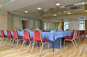 Golden Tulip Luebecker Hof