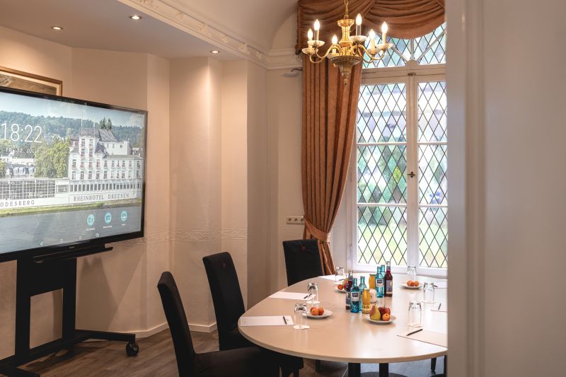 Rheinhotel Dreesen, Ringhotel
