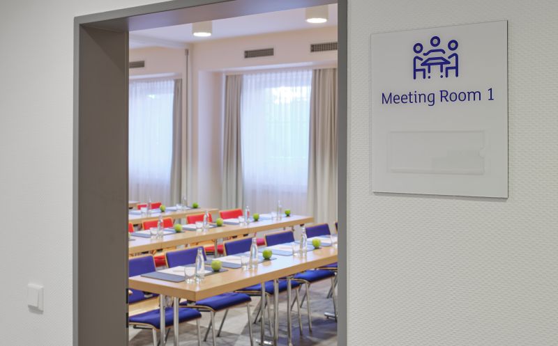Holiday Inn Express Frankfurt Airport, an IHG Hotel