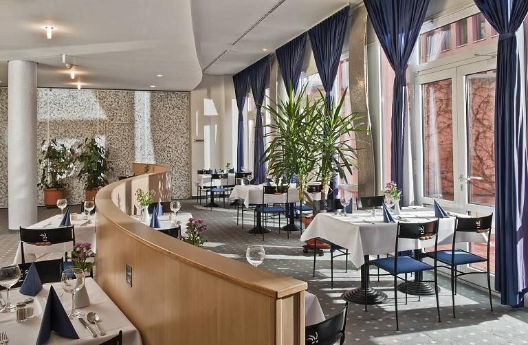 TRYP by Wyndham Halle