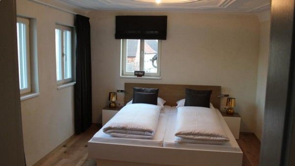 Hotel / Weingut Meintzinger