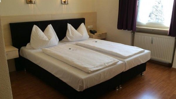 Hotel Grader