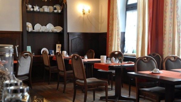 Hotel Grader