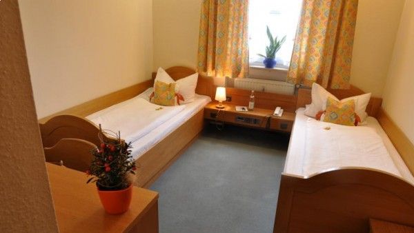 Hotel Grader