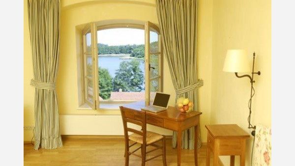 Hotel Schloss & Gut Ulrichshusen